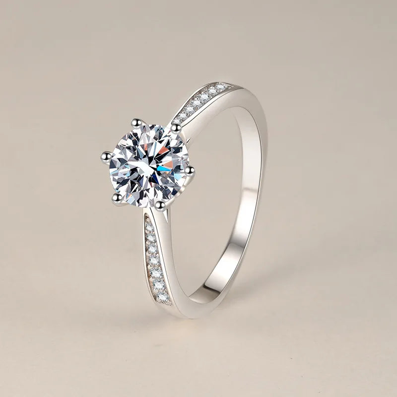 Anillo Ludmila